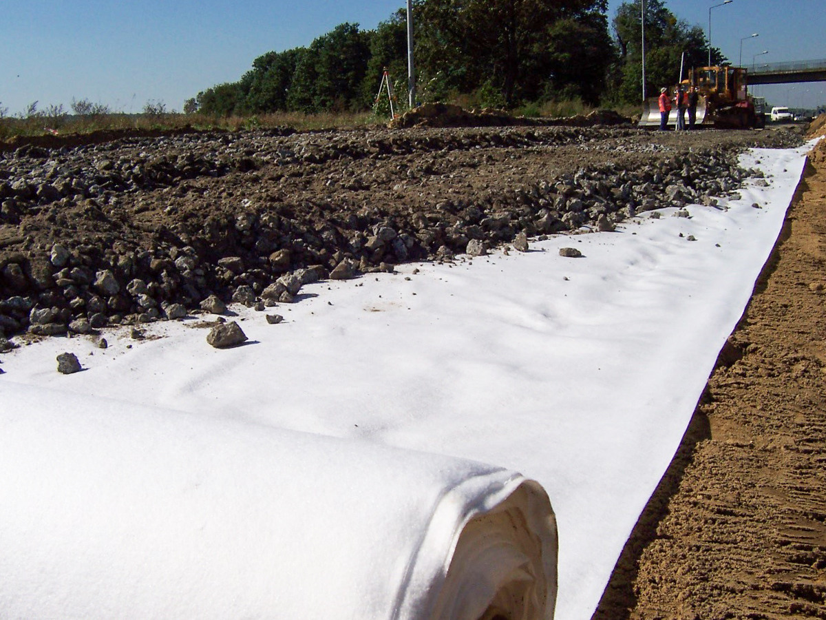 Geowłókniny polipropylenowe i poliestrowe